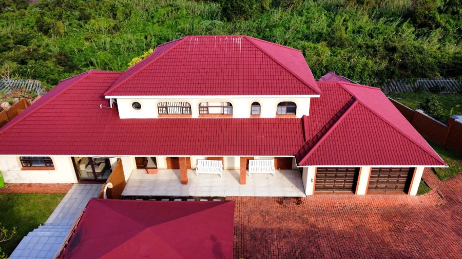 6 Bedroom Property for Sale in Baysville Eastern Cape